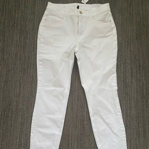 White House Black Market - The Skinny Ankle - NWT